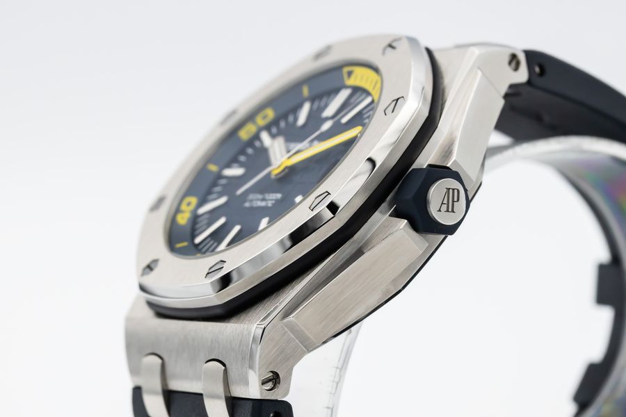 Audemars Piguet Royal Oak Offshore 15710ST.OO.A027CA.01